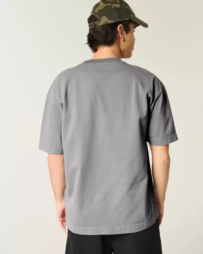 Schweres, verwaschenes T-Shirt mit Rundhalsausschnitt Schweres, verwaschenes T-Shirt mit Rundhalsausschnitt