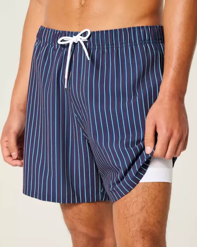 Seersucker Volley Badehose bis zur Mitte des Oberschenkels Seersucker Volley Badehose bis zur Mitte des Oberschenkels