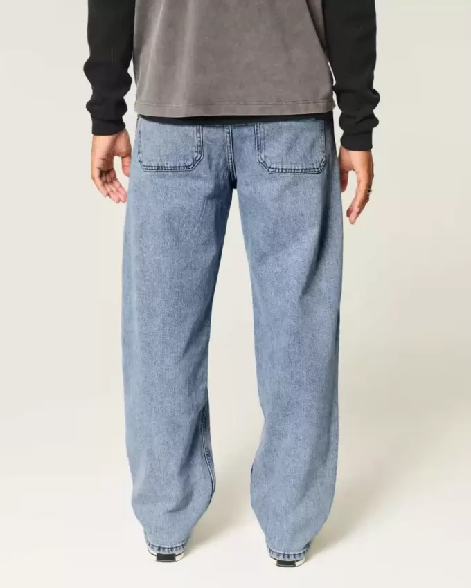 Skater-Baggy-Jeans in mittlerer Waschung Skater-Baggy-Jeans in mittlerer Waschung