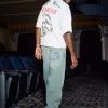 Skater-Baggy-Jeans mit Würfelstickerei in heller Waschung Skater-Baggy-Jeans mit Würfelstickerei in heller Waschung