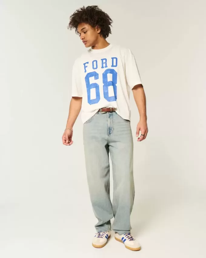 Skater-Baggy-Jeans mit Würfelstickerei in heller Waschung Skater-Baggy-Jeans mit Würfelstickerei in heller Waschung