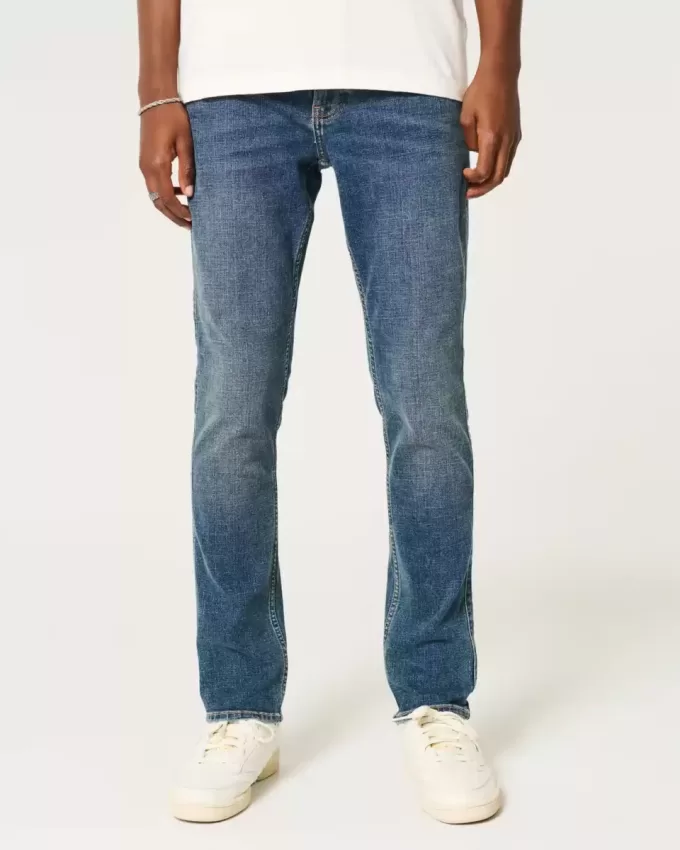 Skinny Jeans in dunkler Mittelwaschung