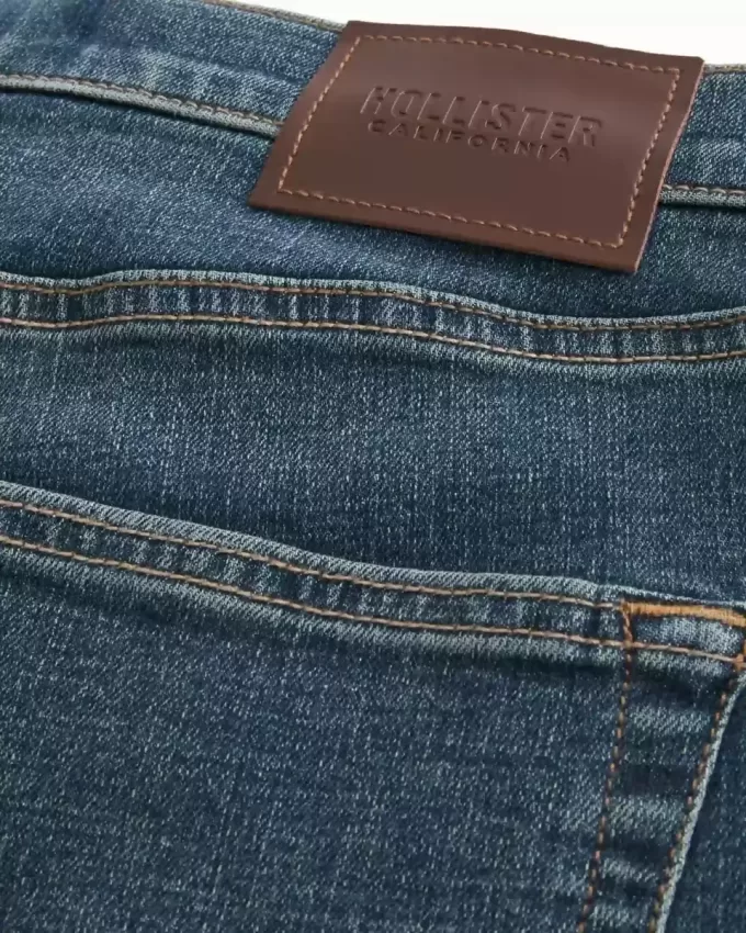 Skinny Jeans in dunkler Mittelwaschung