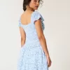Skort-Kleid mit Flatterärmeln
