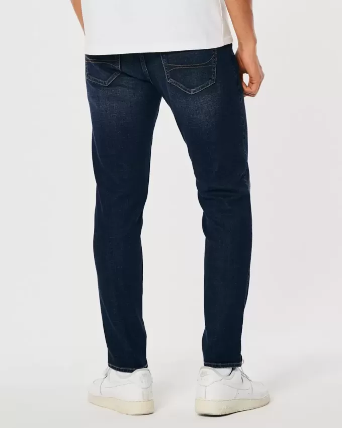 Sportliche Skinny-Jeans in dunkler Waschung