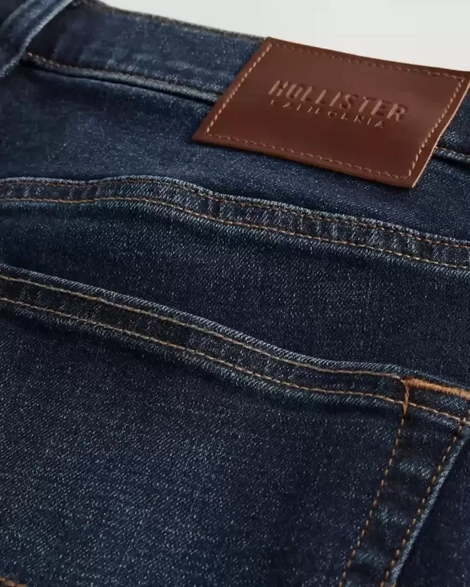 Sportliche Skinny-Jeans in dunkler Waschung