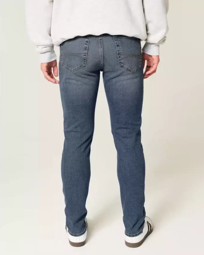 Sportliche Skinny-Jeans in mittlerer Waschung Sportliche Skinny-Jeans in mittlerer Waschung