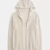 Stitchy Cardigan mit Kapuze und No-Close-Muster Stitchy Cardigan mit Kapuze und No-Close-Muster