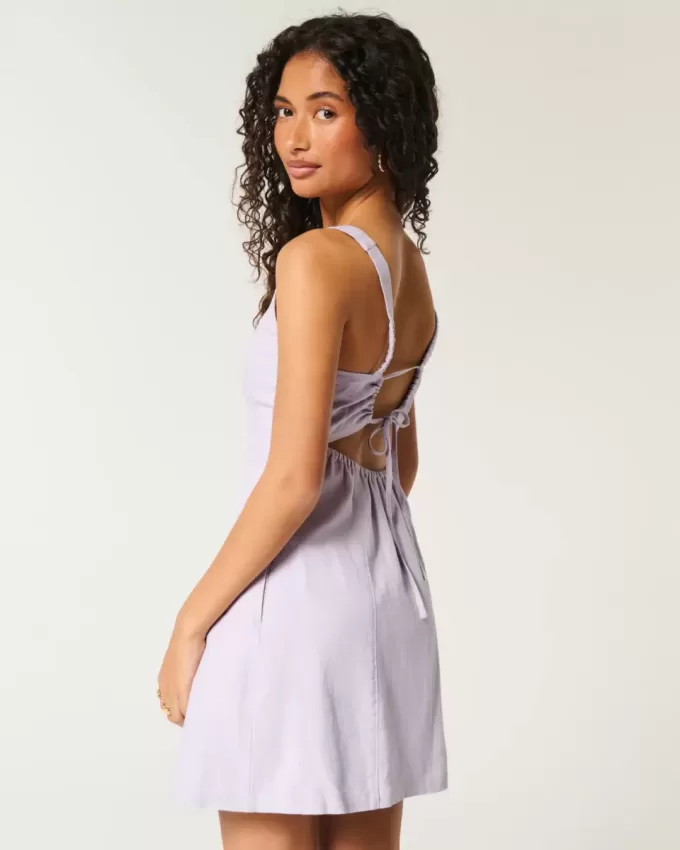 Strukturiertes Minikleid aus Leinenmischung Strukturiertes Minikleid aus Leinenmischung
