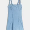 Strukturiertes Minikleid aus Leinenmischung Strukturiertes Minikleid aus Leinenmischung