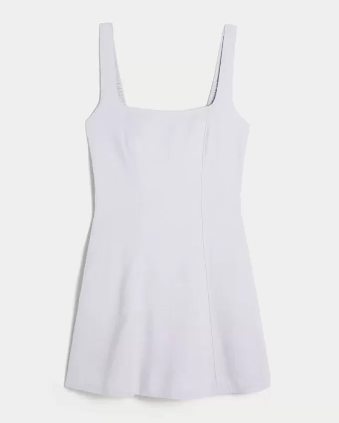 Strukturiertes Minikleid aus Leinenmischung Strukturiertes Minikleid aus Leinenmischung