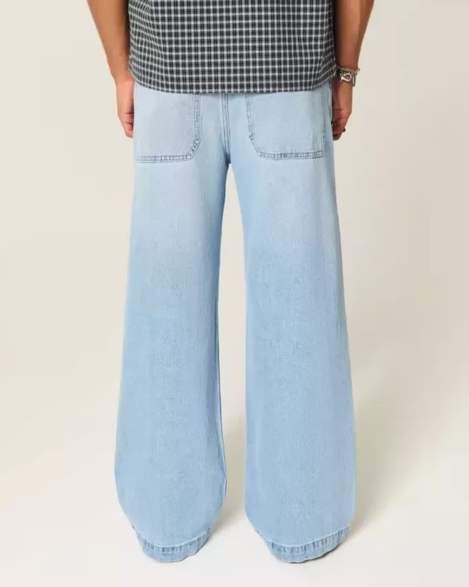 Super Baggy-Jeans mit Spider-Grafik in heller Waschung Super Baggy-Jeans mit Spider-Grafik in heller Waschung
