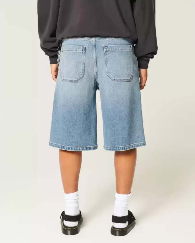 Super Baggy-Jeansshorts in mittlerer Waschung Super Baggy-Jeansshorts in mittlerer Waschung