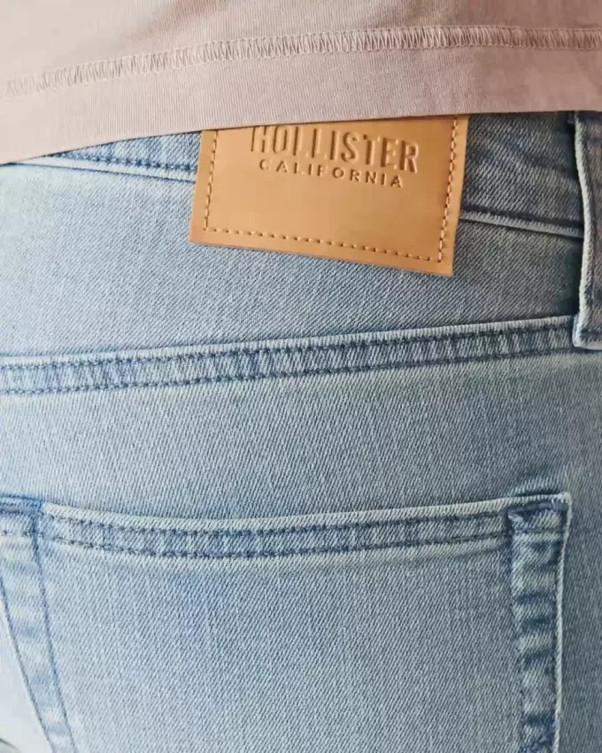 Superenge Jeans in heller Waschung Superenge Jeans in heller Waschung