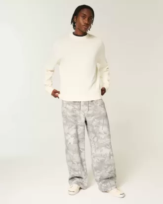 Superweite Jogginghose mit Camouflage-Muster