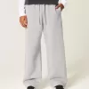 Superweite Jogginghose mit „Los Angeles“-Grafik auf der Rückseite Superweite Jogginghose mit „Los Angeles“-Grafik auf der Rückseite