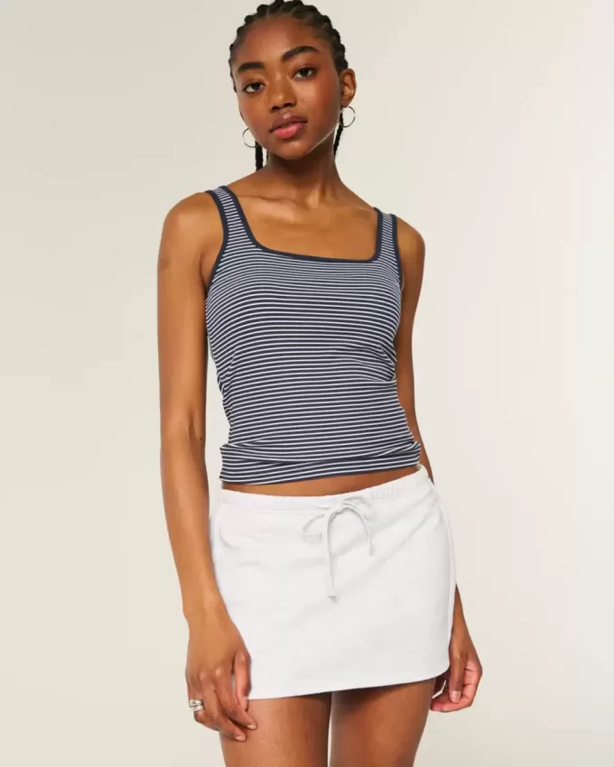 Tanktop mit eckigem Ausschnitt aus geripptem, nahtlosem Stoff Tanktop mit eckigem Ausschnitt aus geripptem, nahtlosem Stoff