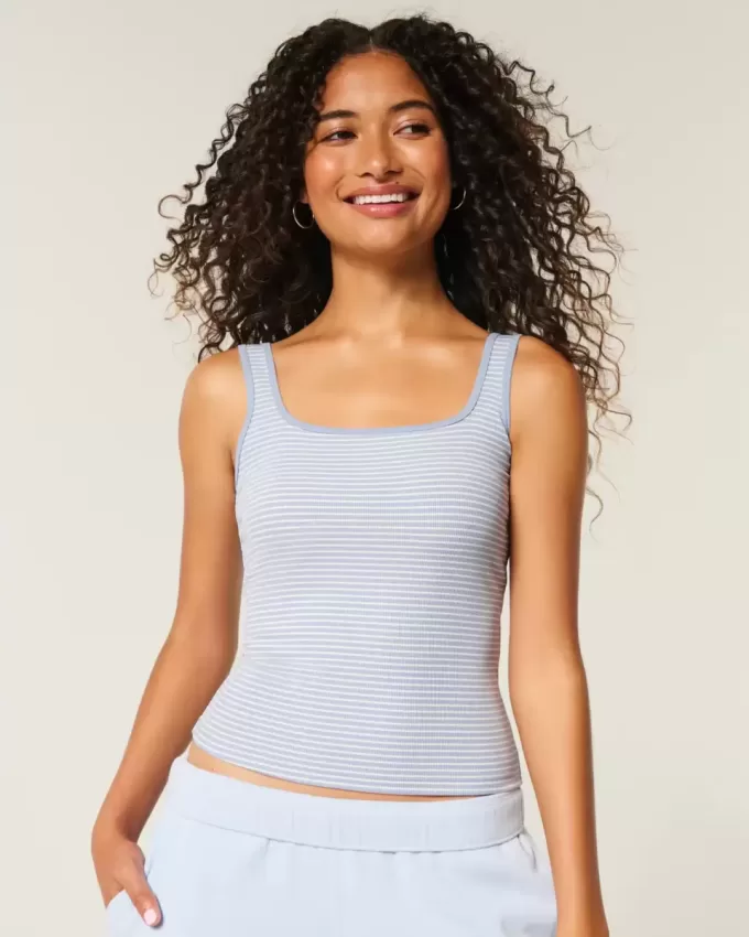 Tanktop mit eckigem Ausschnitt aus geripptem, nahtlosem Stoff Tanktop mit eckigem Ausschnitt aus geripptem, nahtlosem Stoff