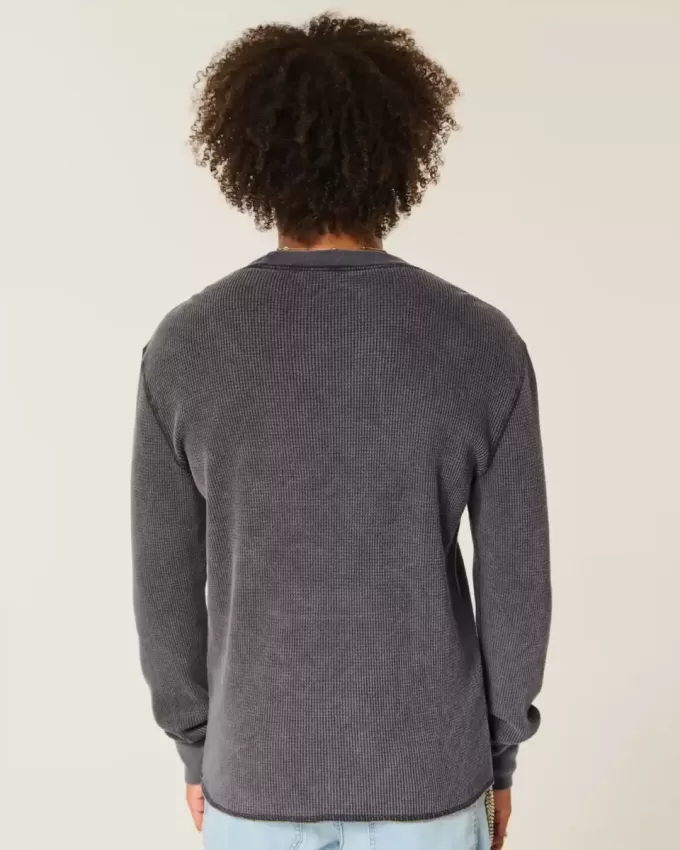 Thermo-Rundhalsshirt mit Totenkopf-Grafik Thermo-Rundhalsshirt mit Totenkopf-Grafik