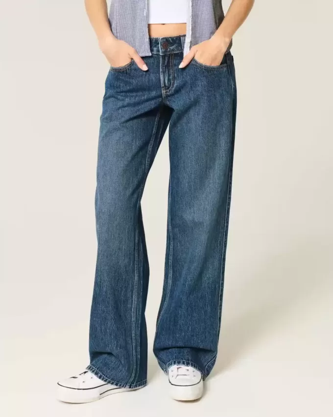 Tief sitzende Baggy-Jeans in dunkler Waschung Tief sitzende Baggy-Jeans in dunkler Waschung