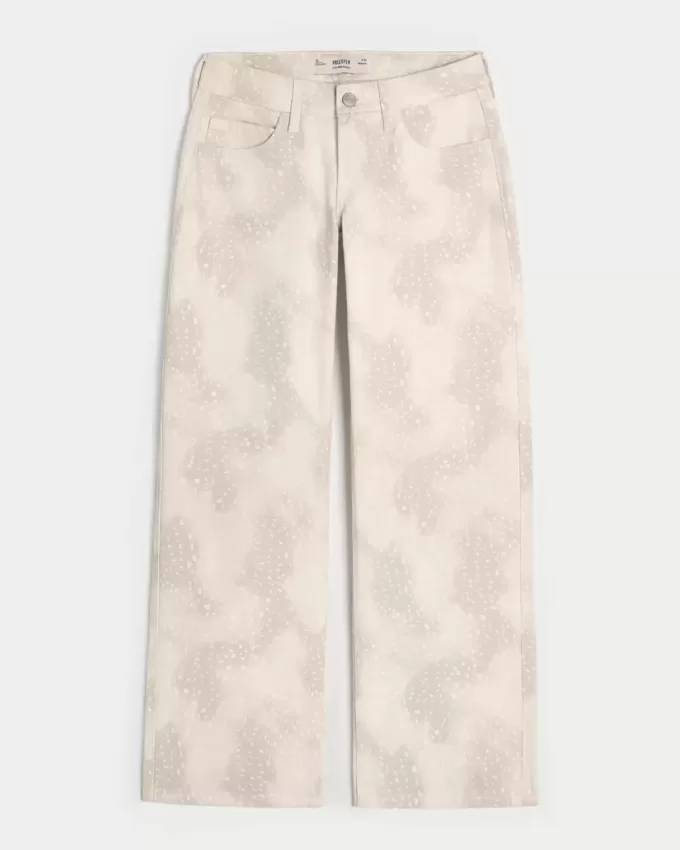 Tief sitzende Baggy-Jeans mit Reh-Print Tief sitzende Baggy-Jeans mit Reh-Print