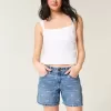 Tief sitzende Baggy-Jeansshorts mit Schleifenmuster Tief sitzende Baggy-Jeansshorts mit Schleifenmuster