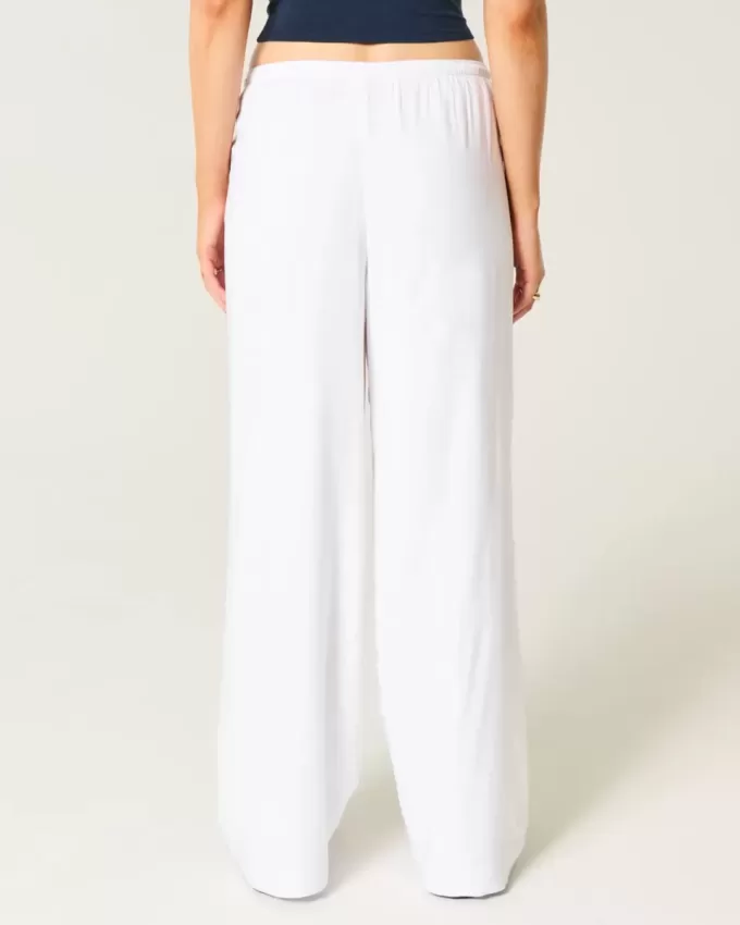 Tief sitzende Baggy-Schlupfhose Tief sitzende Baggy-Schlupfhose
