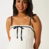 Trägerloser Jumpsuit aus Leinenmischung Trägerloser Jumpsuit aus Leinenmischung