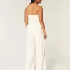 Trägerloser Jumpsuit aus Leinenmischung Trägerloser Jumpsuit aus Leinenmischung