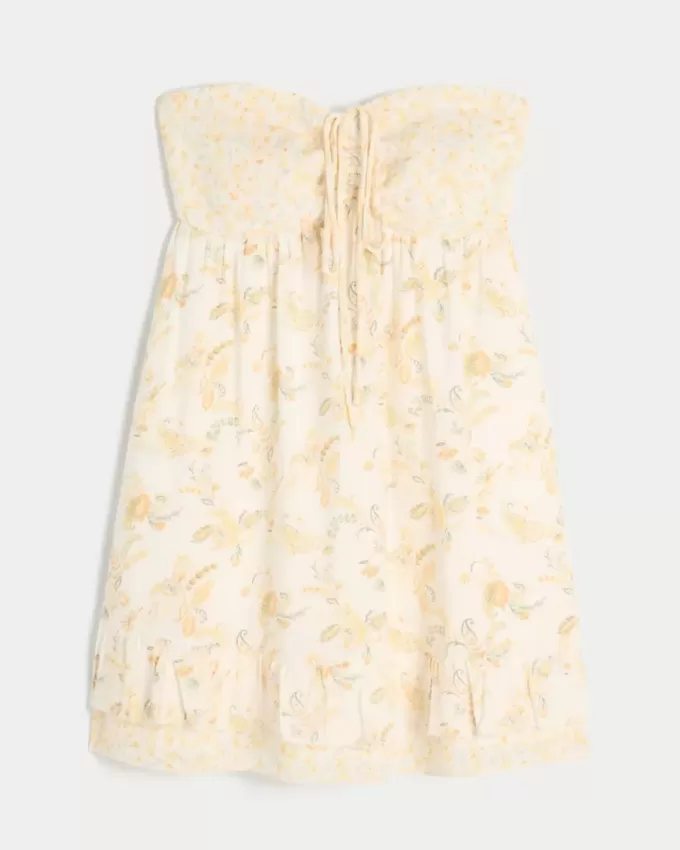 Trägerloses Babydoll-Minikleid mit Rüschen Trägerloses Babydoll-Minikleid mit Rüschen
