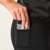 Trägerloses, figurbetontes Satinkleid mit Schleife Trägerloses, figurbetontes Satinkleid mit Schleife