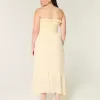Trägerloses, gesmoktes Maxikleid Trägerloses, gesmoktes Maxikleid