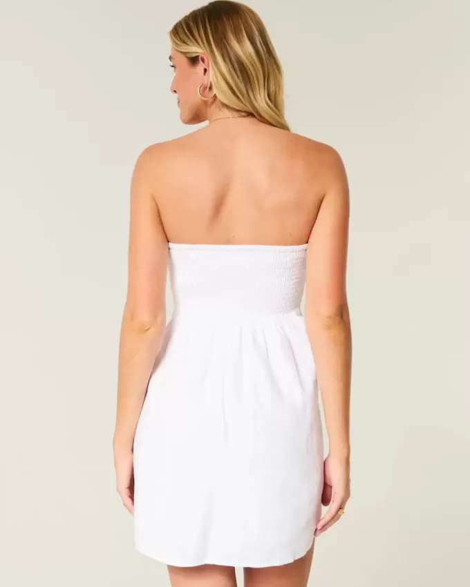 Trägerloses Minikleid aus Leinenmischung Trägerloses Minikleid aus Leinenmischung