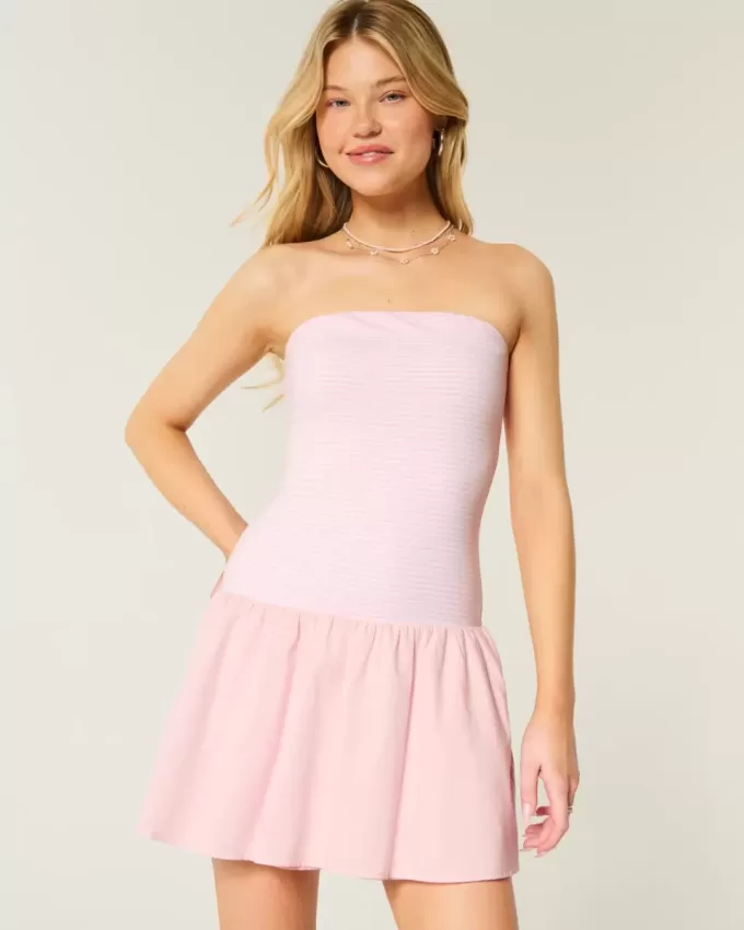 Trägerloses Minikleid aus Strickgewebe mit tiefer Taille Trägerloses Minikleid aus Strickgewebe mit tiefer Taille