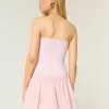 Trägerloses Minikleid aus Strickgewebe mit tiefer Taille Trägerloses Minikleid aus Strickgewebe mit tiefer Taille