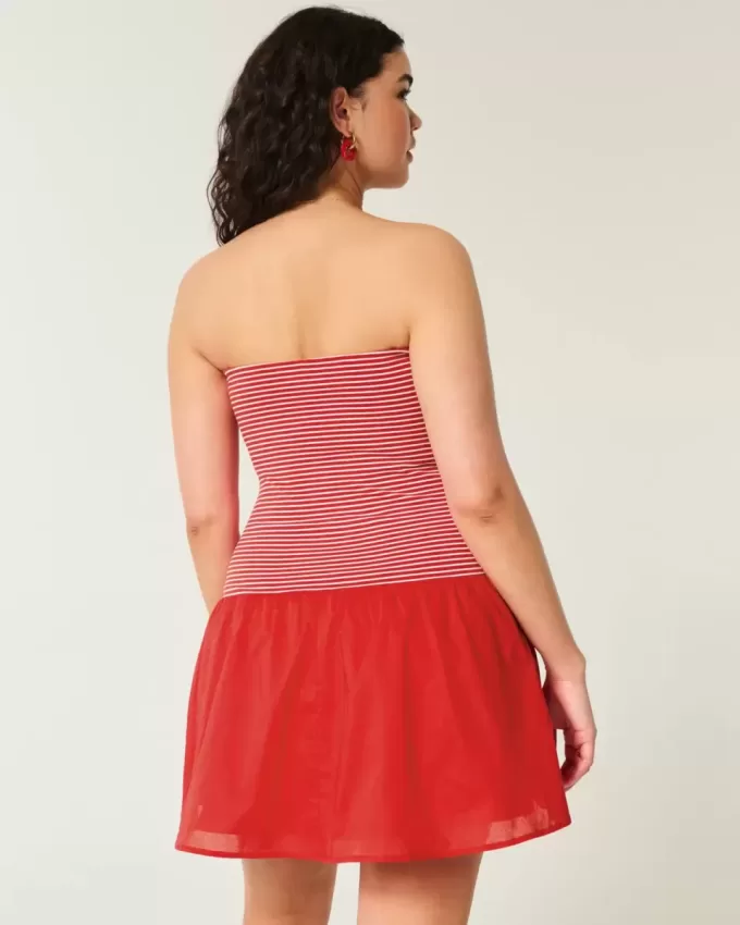 Trägerloses Minikleid aus Strickgewebe mit tiefer Taille Trägerloses Minikleid aus Strickgewebe mit tiefer Taille