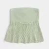 Trägerloses Pullover-Tube-Top im Häkel-Stil