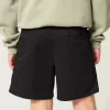 Twill-Shorts zum Überziehen bis zur Mitte des Oberschenkels Twill-Shorts zum Überziehen bis zur Mitte des Oberschenkels