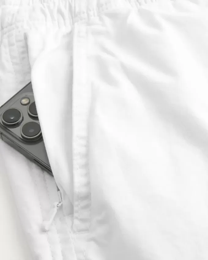Twill-Shorts zum Überziehen bis zur Mitte des Oberschenkels Twill-Shorts zum Überziehen bis zur Mitte des Oberschenkels