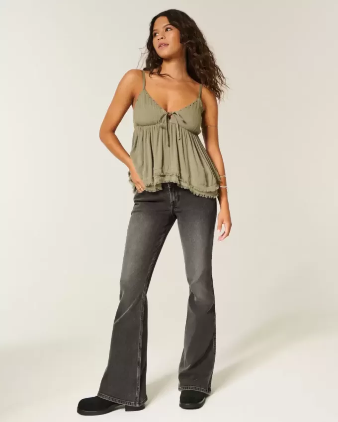 Ultra Low-Rise verwaschene schwarze Schlagjeans Ultra Low-Rise verwaschene schwarze Schlagjeans
