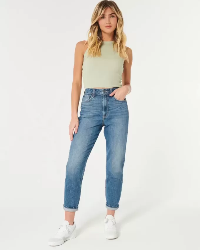 Ultrahoch geschnittene Mom-Jeans in dunkler Waschung Ultrahoch geschnittene Mom-Jeans in dunkler Waschung