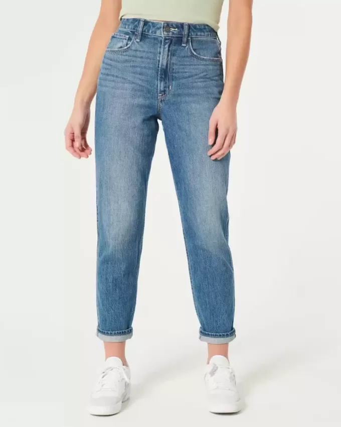 Ultrahoch geschnittene Mom-Jeans in dunkler Waschung Ultrahoch geschnittene Mom-Jeans in dunkler Waschung