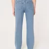 Ultrahoch geschnittene Straight-Jeans im Stil der 90er mit mittlerer Waschung Ultrahoch geschnittene Straight-Jeans im Stil der 90er mit mittlerer Waschung
