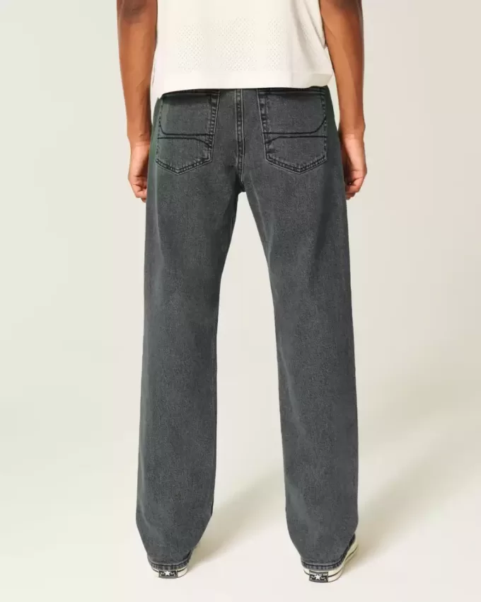 Verwaschene schwarze, lockere Jeans Verwaschene schwarze, lockere Jeans