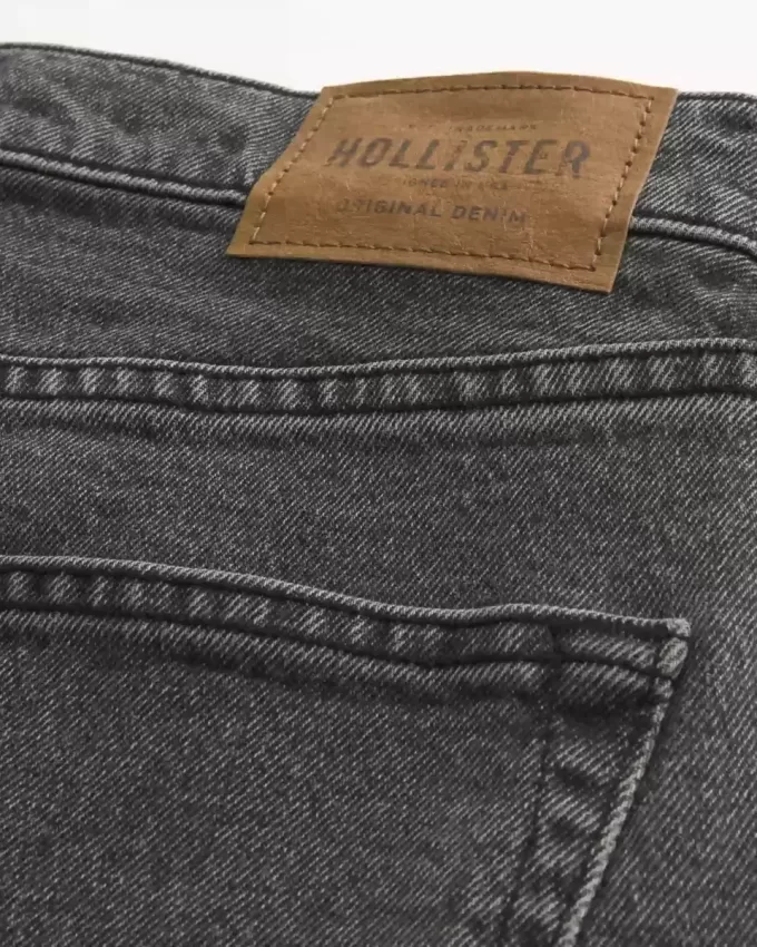 Verwaschene schwarze, lockere Jeans Verwaschene schwarze, lockere Jeans