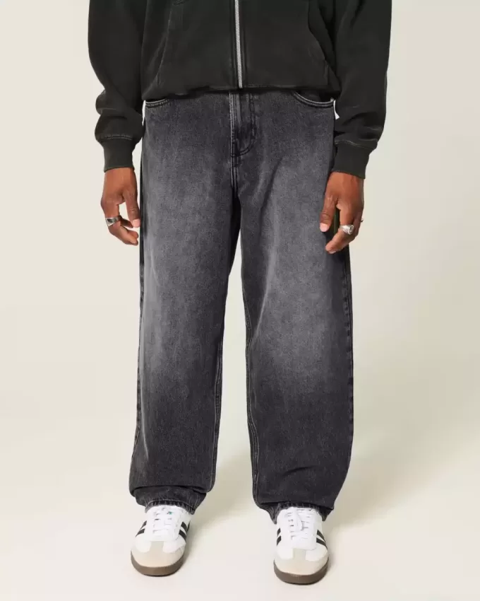 Verwaschene schwarze Skater-Baggy-Jeans mit Logo-Grafik Verwaschene schwarze Skater-Baggy-Jeans mit Logo-Grafik