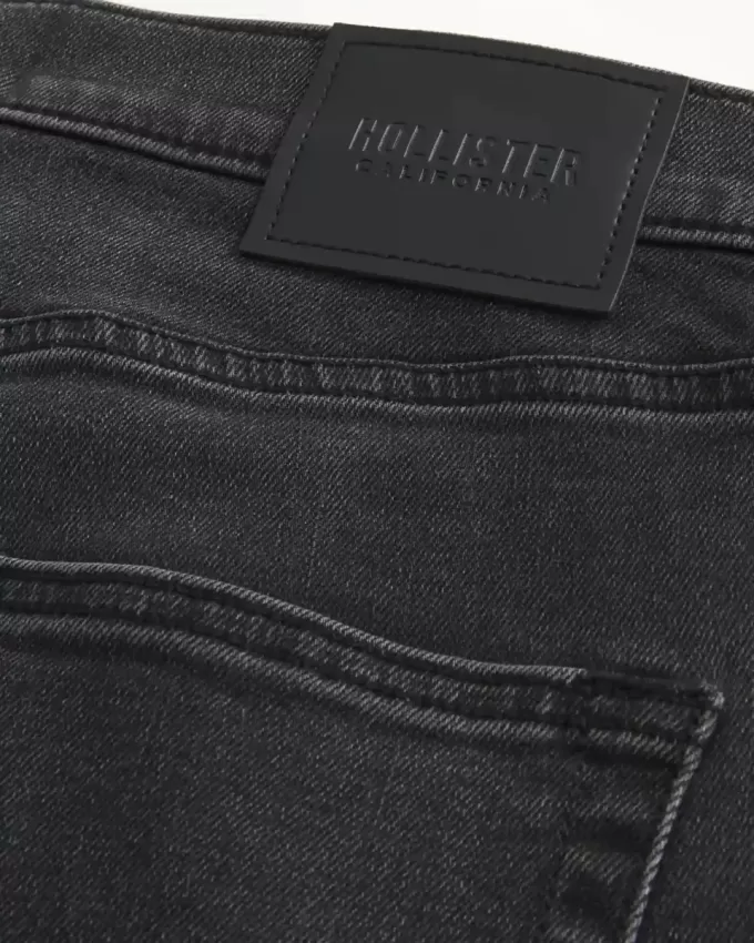Verwaschene schwarze, sportliche Skinny-Jeans Verwaschene schwarze, sportliche Skinny-Jeans