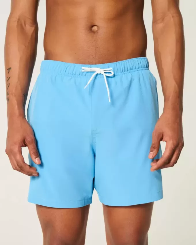 Volley-Badehose bis zur Mitte des Oberschenkels Volley-Badehose bis zur Mitte des Oberschenkels