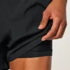 Volley-Badehose bis zur Mitte des Oberschenkels Volley-Badehose bis zur Mitte des Oberschenkels