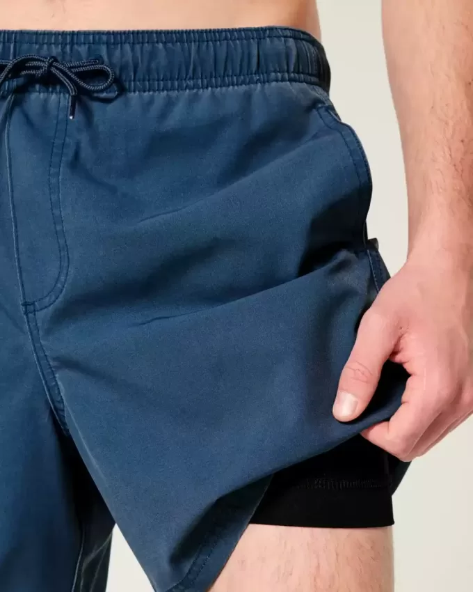 Volley-Badehose bis zur Mitte des Oberschenkels Volley-Badehose bis zur Mitte des Oberschenkels